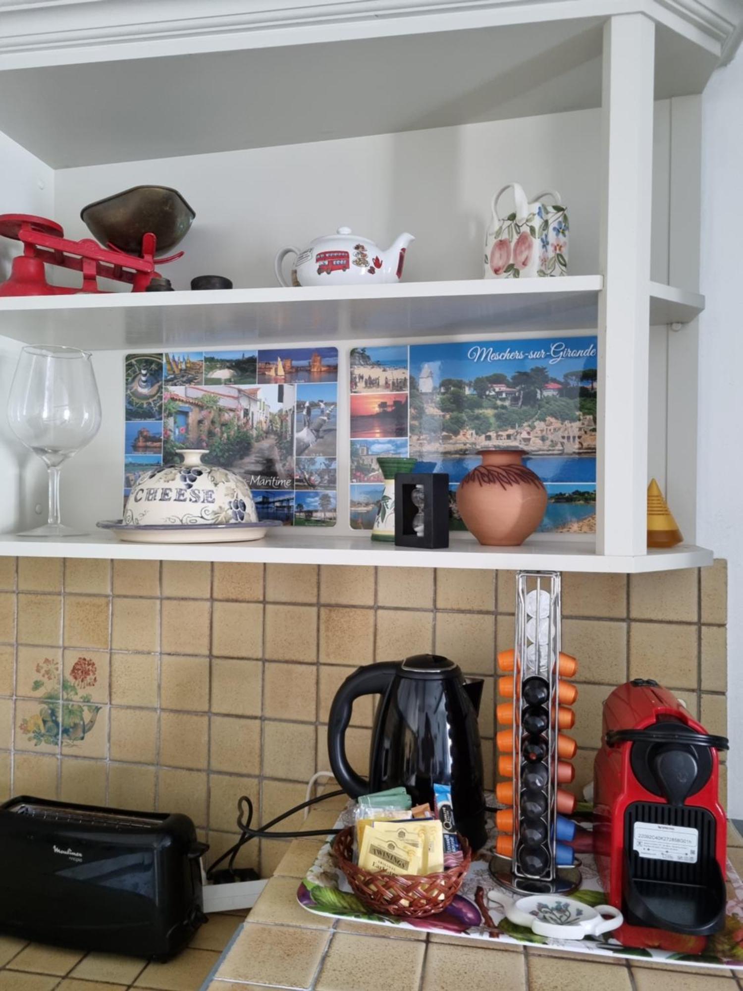 Gite Chez Gladys Chenac Saint Seurin d'Uzet Exterior foto